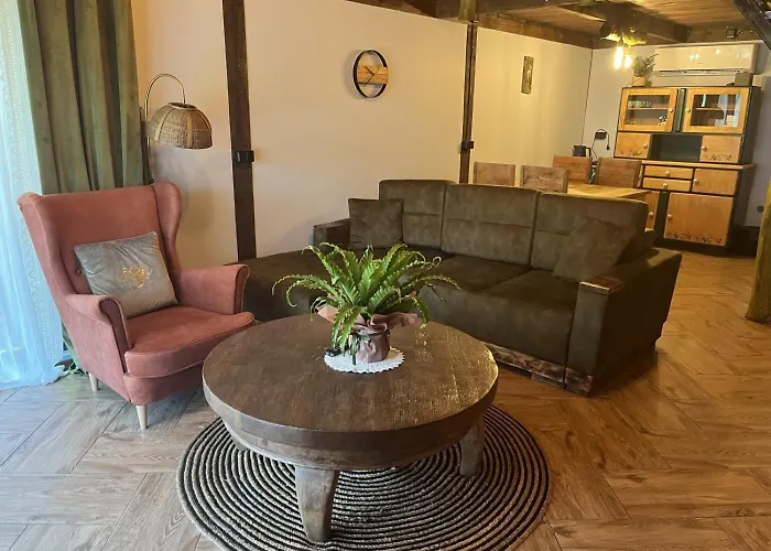 Mirabelkowe Zacisze 펜션 Jasieniec