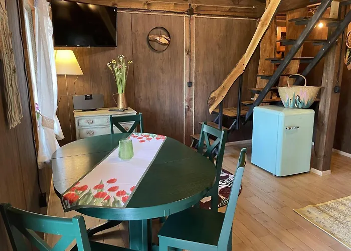 Mirabelkowe Zacisze 펜션 *