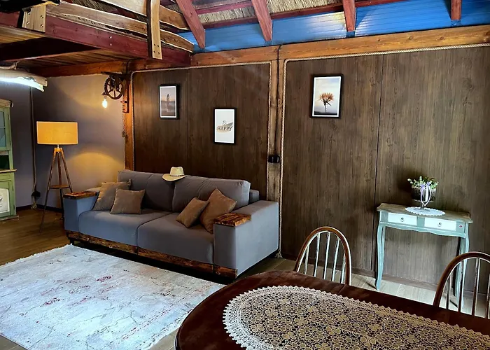 Mirabelkowe Zacisze 펜션 Jasieniec